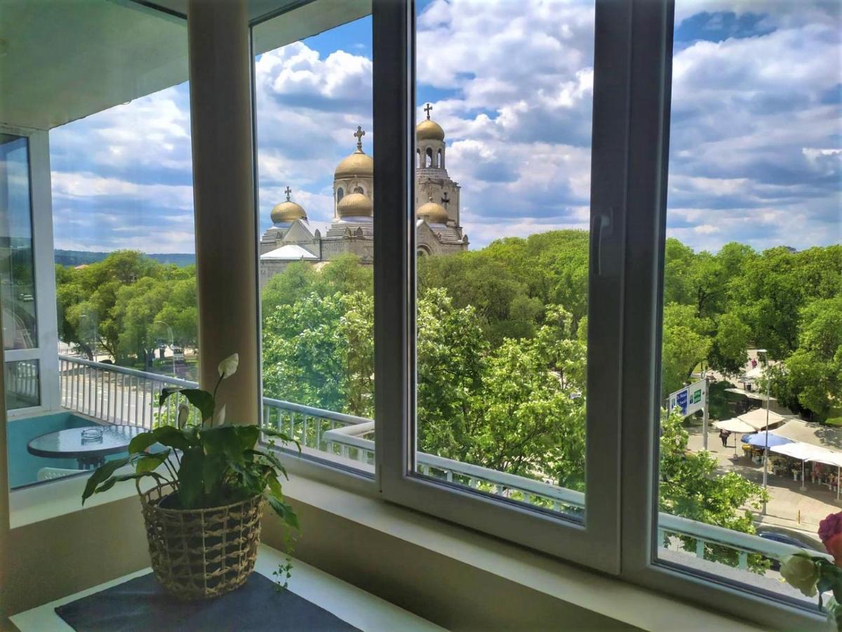 By The Cathedral - Center - 2 Bedroom Flat * Warna